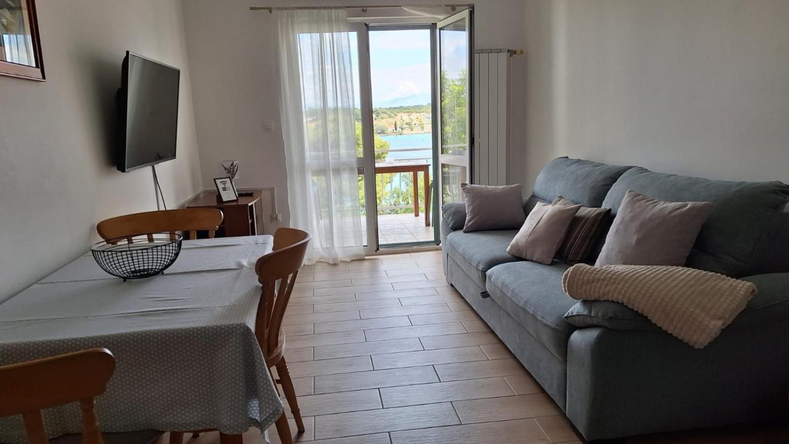 Ceratonia Apartments Lovište Extérieur photo