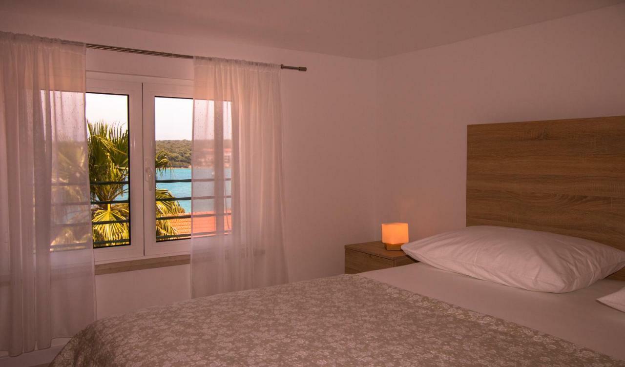 Ceratonia Apartments Lovište Extérieur photo