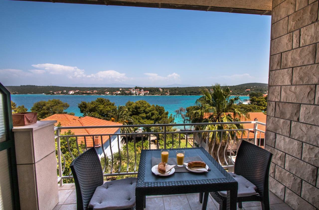 Ceratonia Apartments Lovište Extérieur photo